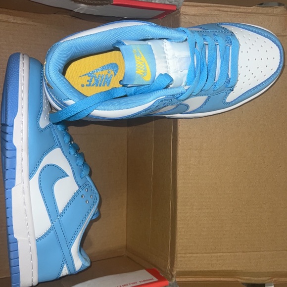Nike low university blue "UNC" dunks - Picture 2 of 3